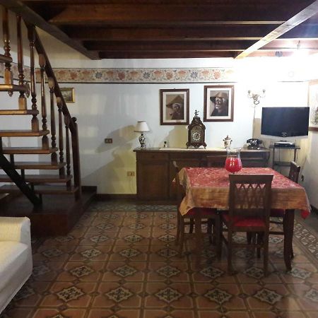 Villa Casa De Spuches Palermo Esterno foto